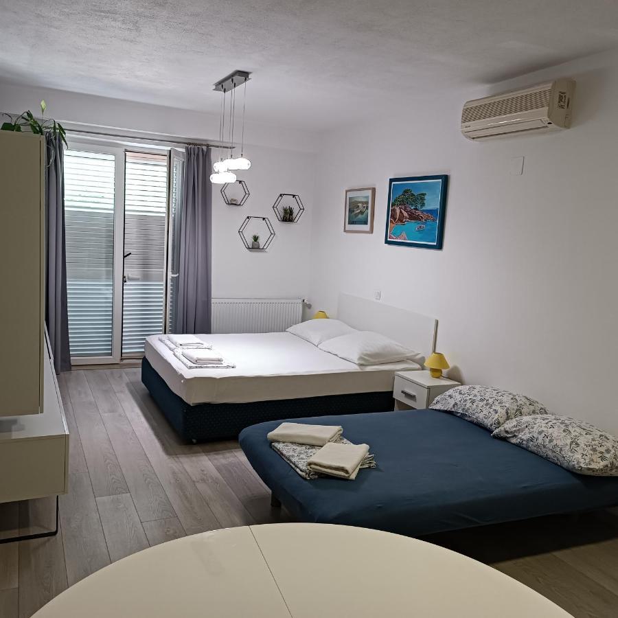 Ferienwohnung Katrin 101 Tučepi Exterior foto